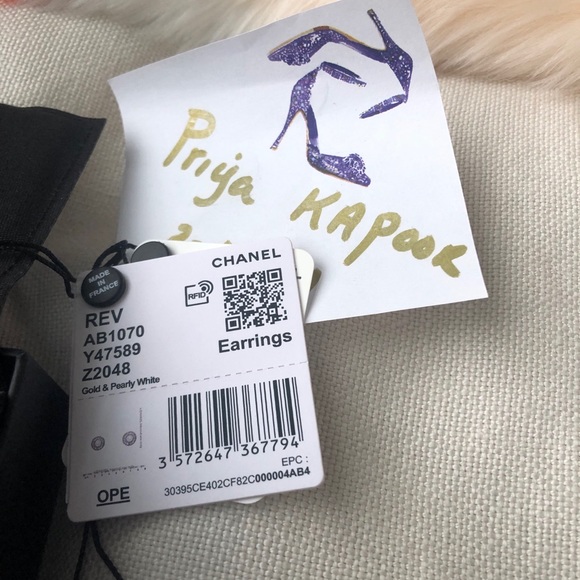 Chanel earrings. - Picture 5 of 6